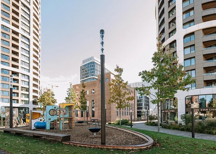 Apartment Skau Sky Park Coral By Zaha Hadid 22 Floor 1tower Panoramic View Free Parking Bratislava