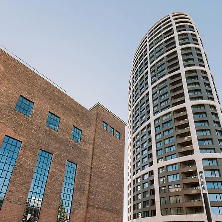 Skau Sky Park Coral By Zaha Hadid 22 Floor 1tower Panoramic View Free Parking Pressburg